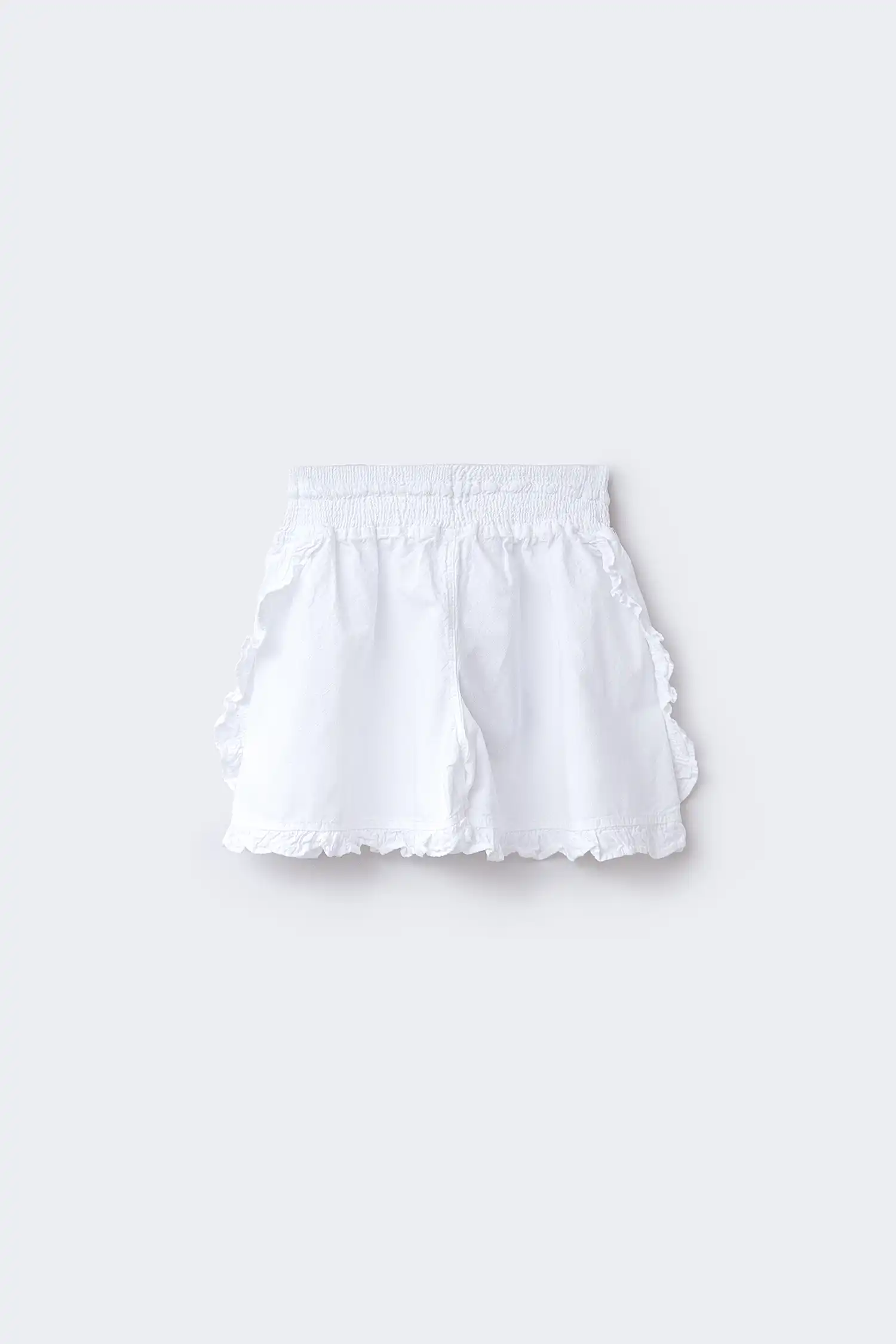 Shorts ibicencos blancos vista trasera